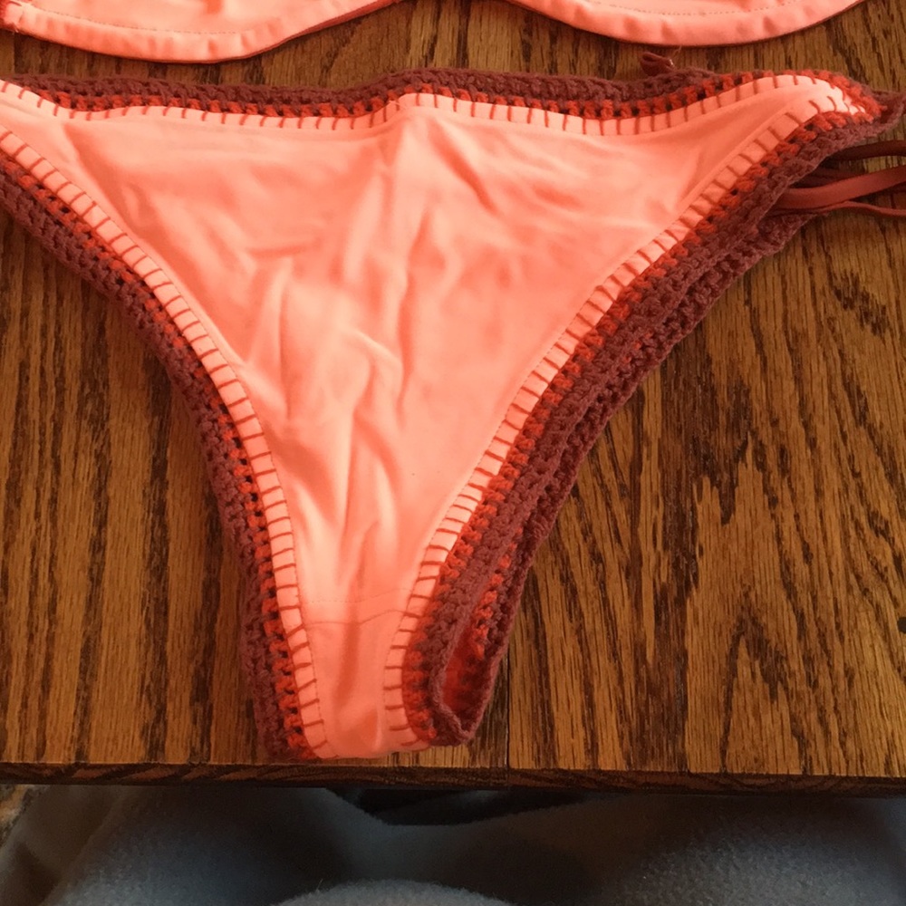 Reversible bikini! - Picture 3 of 7